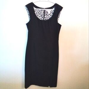 White House Black Market Women's Black Classic Sleeveless LBD  Size 10